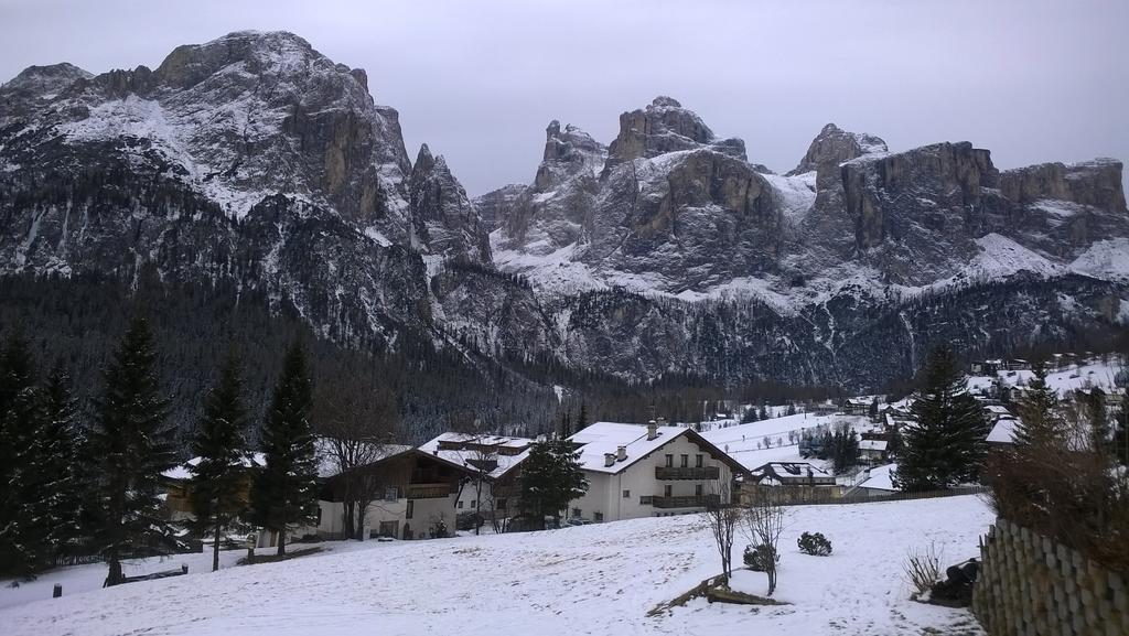 Supermountainski Colfosco Daire Oda fotoğraf